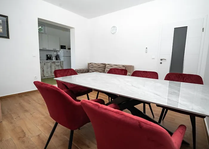Calma Apartments